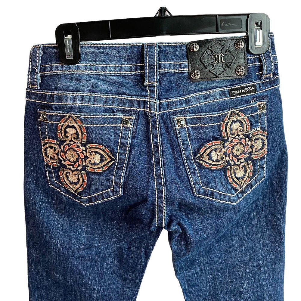 Miss Me Jeans Womens‎ Size 26 skinny cut Denim Embroidered Flower Pockets